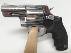 Revolver Taurus Model 85 .38 Special Stainless