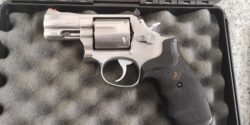 Smith & Wesson 686-3 .357 Magnum 2,5" inkl. Munition